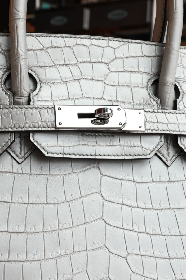 Hermes Pearl Gray Birkin 30 in Niloticus Crocodile with Palladium hardware