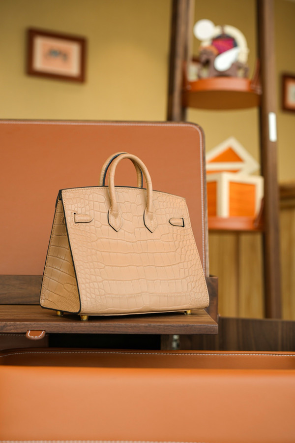 Hermès Birkin 20 Matte Masala Chai Alligator Gold Hardware