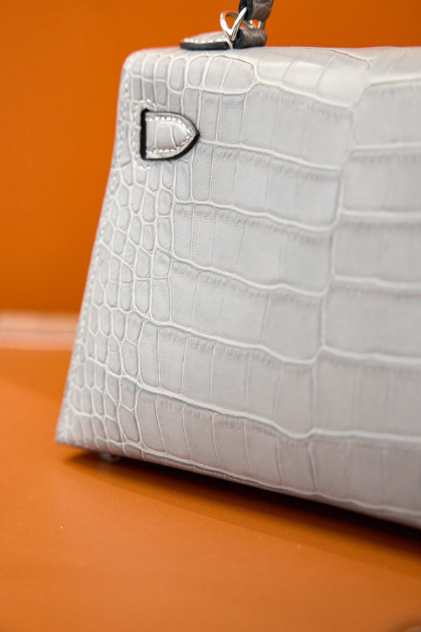 Hermès Kelly 20 Mini II Pearl Gray Matte Alligator Palladium Hardware