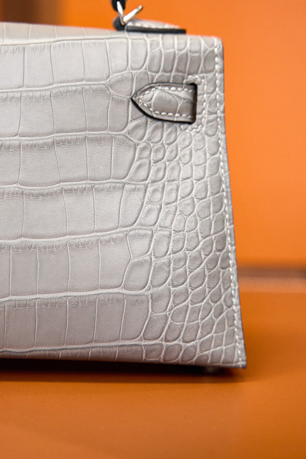 Hermès Kelly 20 Mini II Pearl Gray Matte Alligator Palladium Hardware