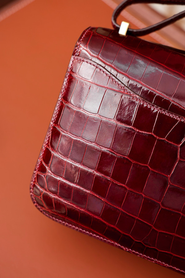 Hermes Bordeaux Constance 18 Crocodile Porosus