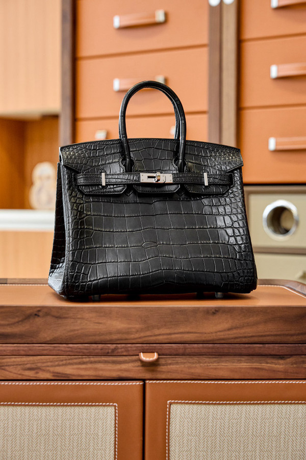 Hermes Black Birkin 25 in Porosus  Crocodile with Palladium hardware