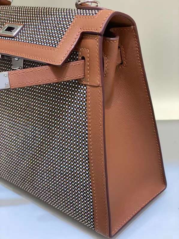 HERMÈS KELLY 25 SELLIER QUADRILLE SESAME SWIFT AND CANVAS PALLADIUM HARDWARE