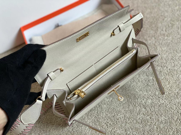 Hermes Craie Kelly To Go Tressage wallet With Gold Hardware