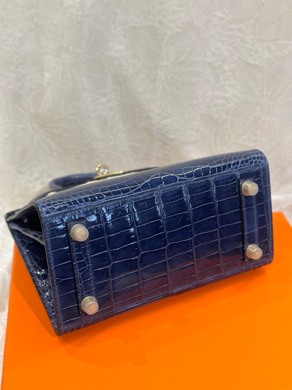 Hermès Birkin 20 Blue Sapphire  Alligator Gold Hardware