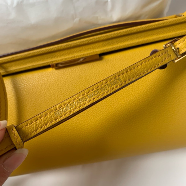 Hermes Clic-H 21 bag Amber Evercolor calfskin  with Gold hardwares
