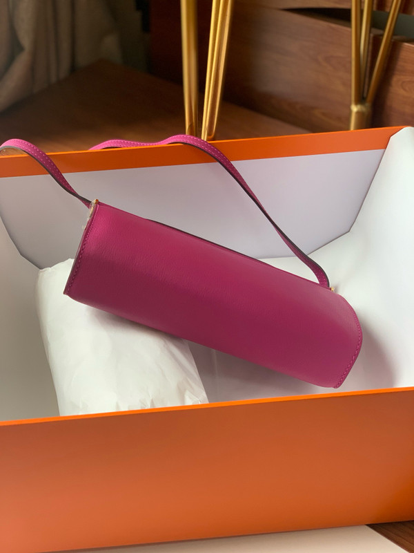 Hermes Clic-H 21 bag Magnolia  Evercolor calfskin  with Gold hardwares