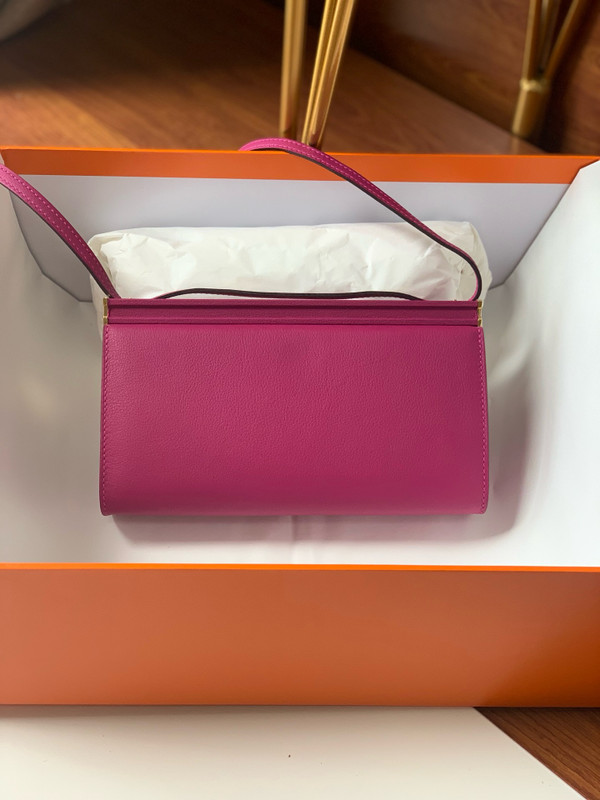 Hermes Clic-H 21 bag Magnolia  Evercolor calfskin  with Gold hardwares