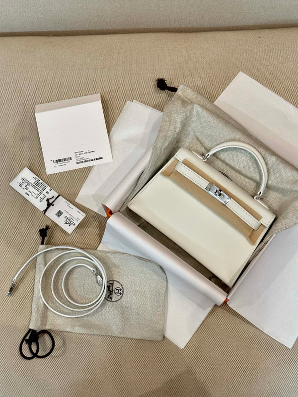 Hermès White Mini Kelly II Swift Leather Palladium hardware