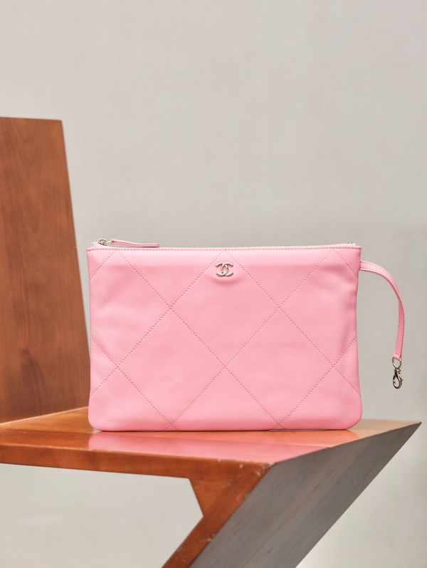 Chanel Maxi Raffia SHOPPING BAG PINK