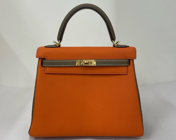 Hermès Special Order Orange/ Etoupe Kelly 25 Togo Leather Gold Hardware