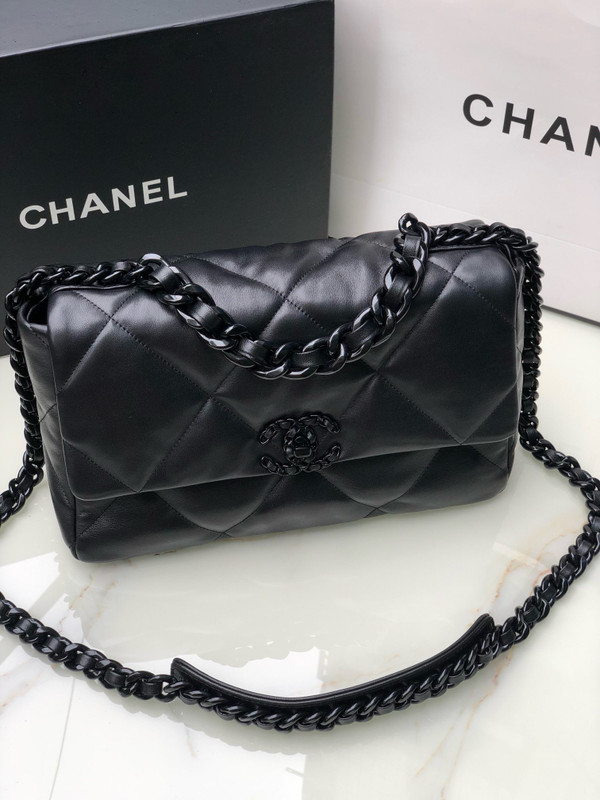 CHANEL 19 Black Bag All Black in Goatskin