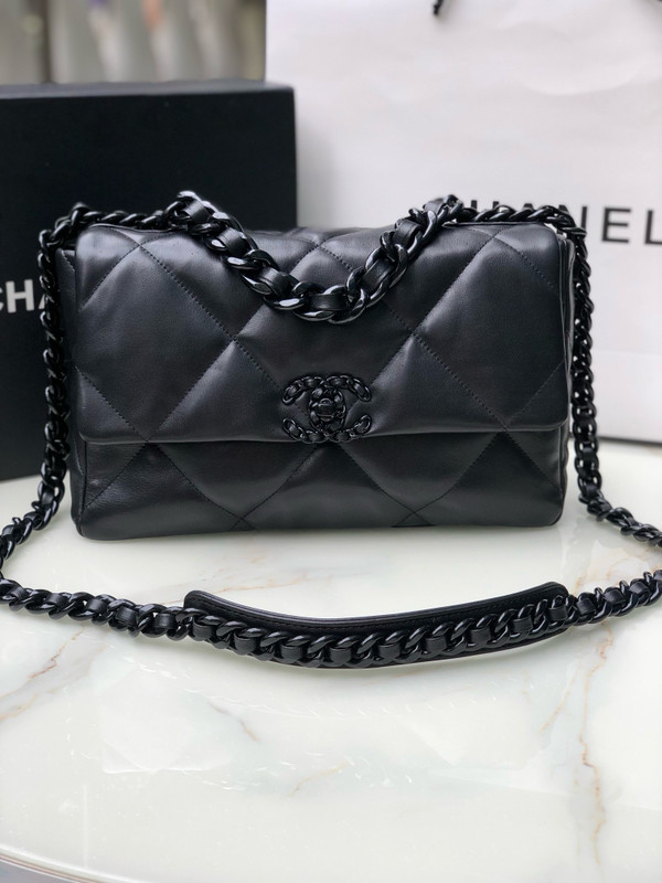 CHANEL 19 Black Bag All Black in Goatskin