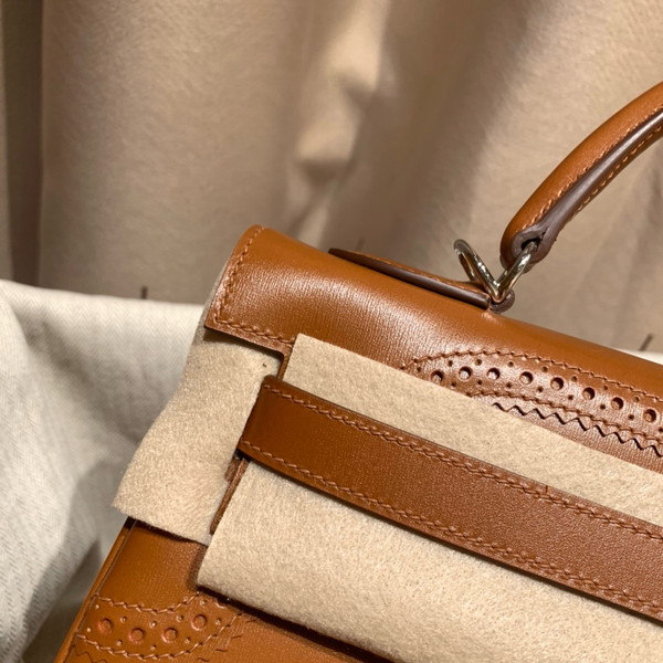 Hermes Gold Kelly 28 Lace Bag Box Leather