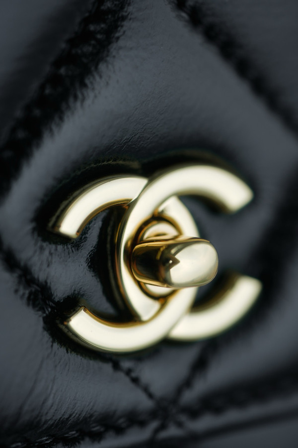 CHANEL 24B WALLET ON CHAIN WITH TOP HANDLE