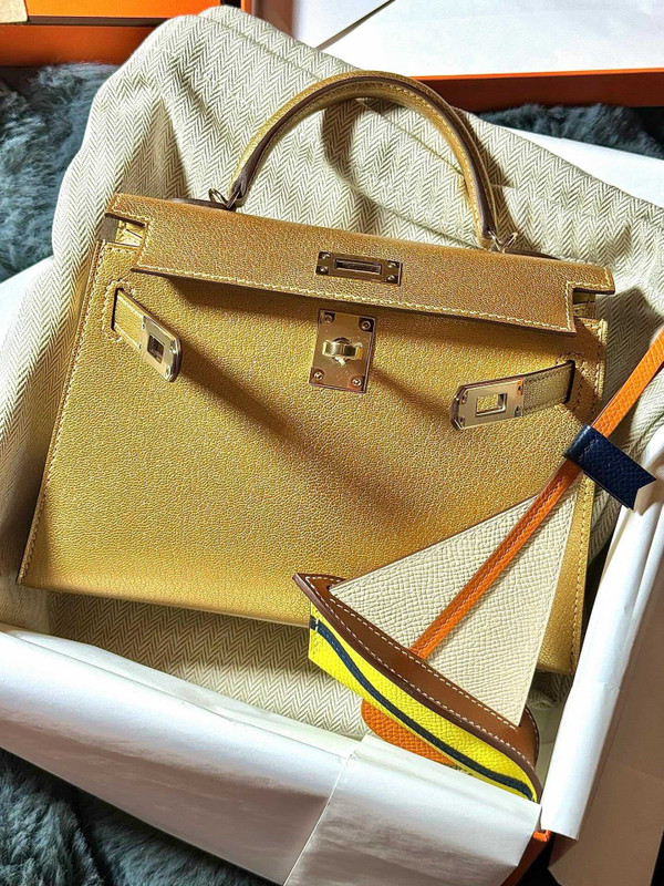 Hermès Olympic Kelly 20 Mini II Sellier Dorè Chèvre Gold Hardware