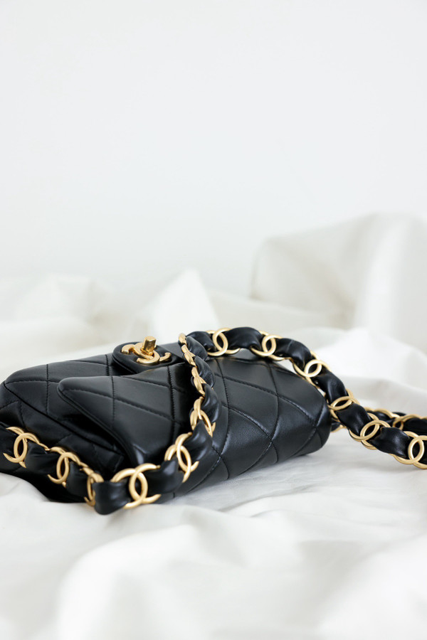 CHANEL SMALL FLAP BAG SS2024