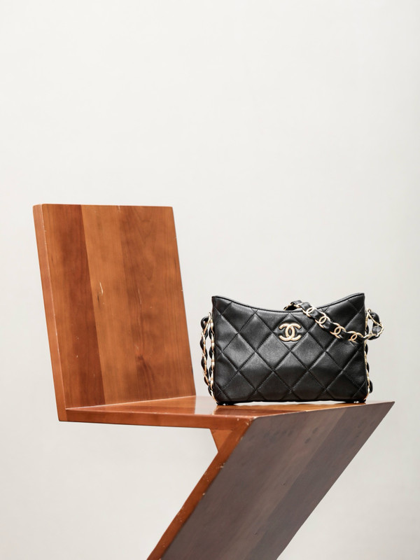 Chanel HOBO HANDBAG SS2024