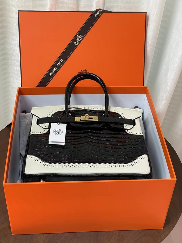 Hermes Birkin Ghillies 30 cm handbag in Craie Swift leather and Black Alligator