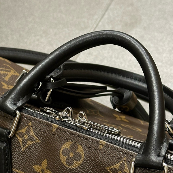 Louis Vuitton M12243 New Speedy Soft 30 Dark Bag