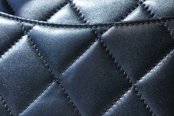 CHANEL 2023/24 MÉTIERS D’ART MINI FLAP BAG