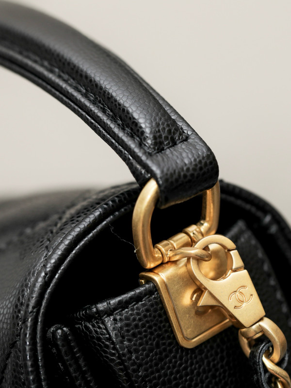 Chanel FALL-WINTER 2024/25   MINI FLAP BAG WITH TOP HANDLE BLACK