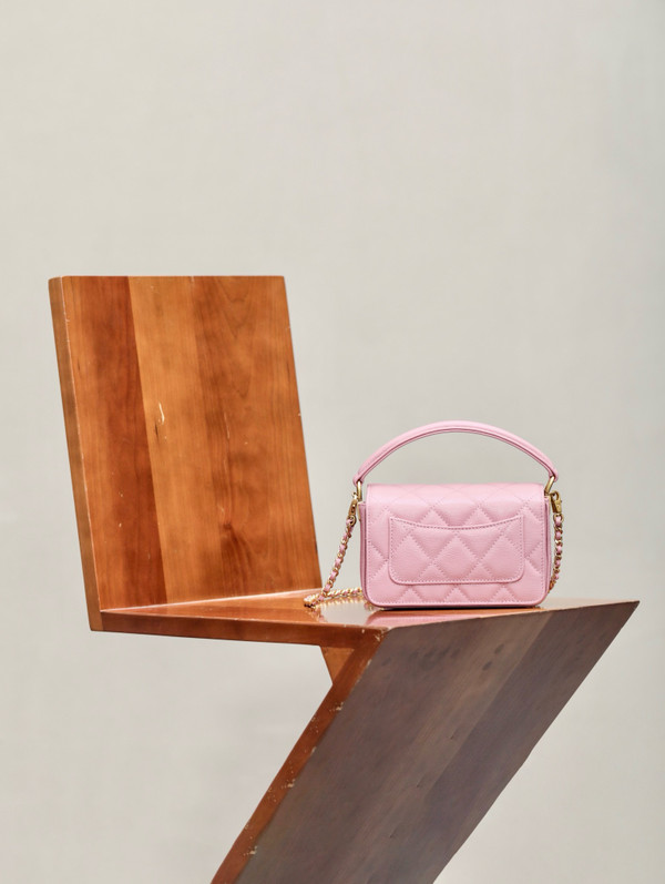 Chanel FALL-WINTER 2024/25   MINI FLAP BAG WITH TOP HANDLE PINK