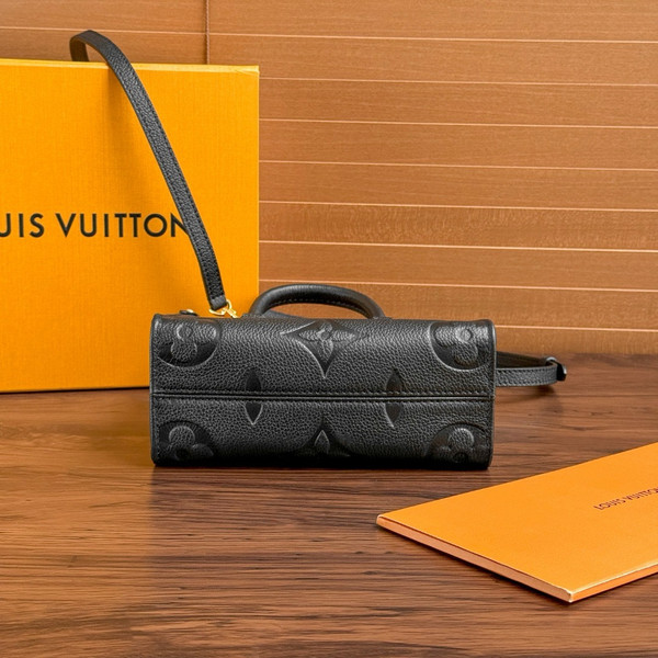 Louis Vuitton M46993 OnTheGo BB