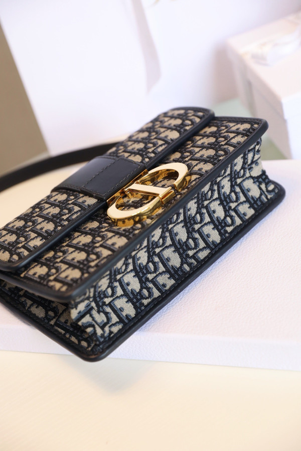 Christian Dior 30 Montaigne Chain Bag Blue Dior Oblique Jacquard