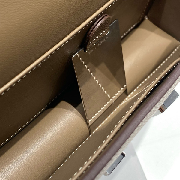 Hermès Constance Elan handbag in Etoupe Epsom with Palladium Hardware