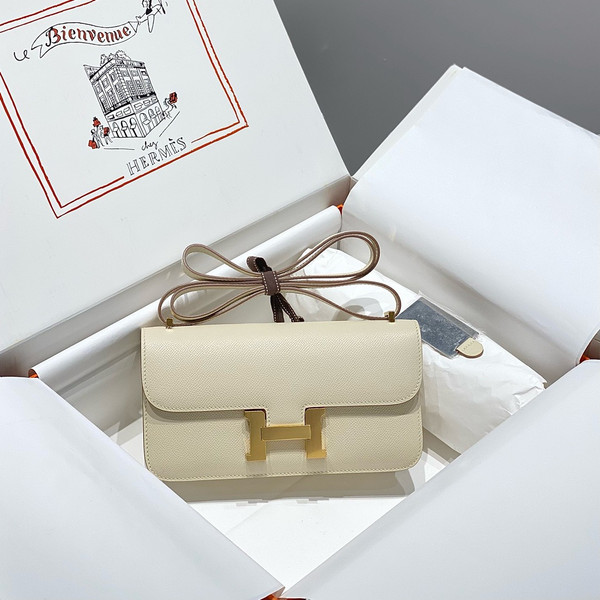 Hermès Constance Elan handbag in Craie Epsom with Gold Hardware