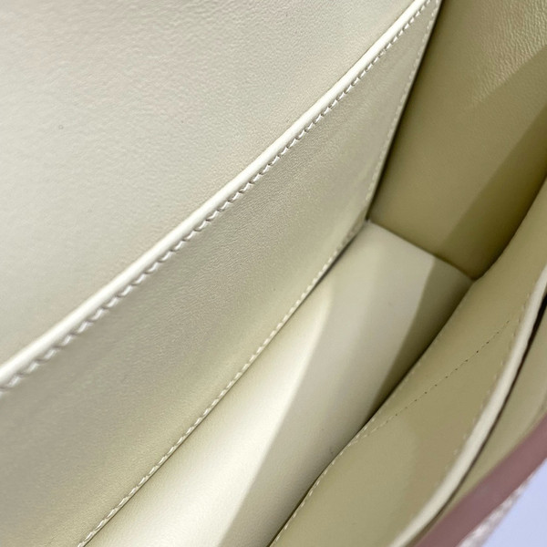 Hermès Constance Elan handbag in Craie Epsom with Gold Hardware