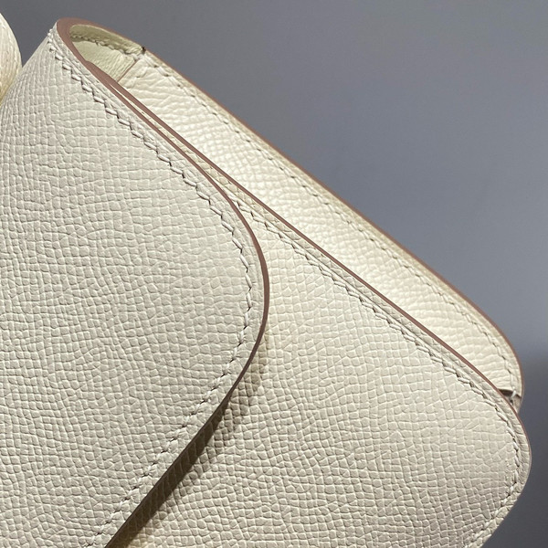 Hermès Constance Elan handbag in Craie Epsom with Gold Hardware
