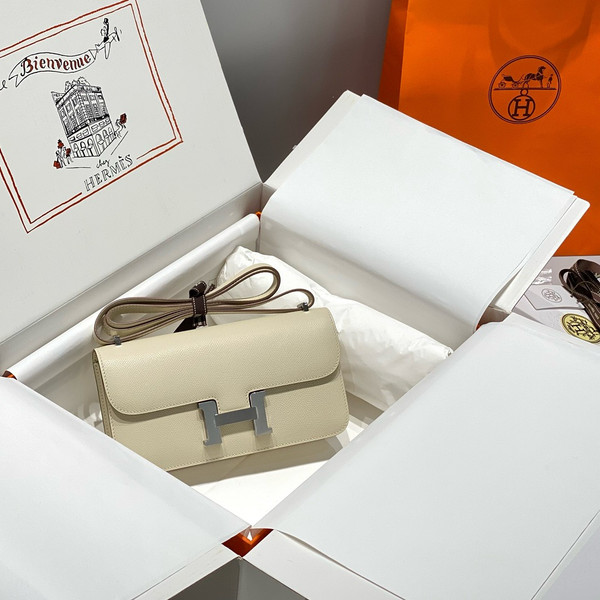 Hermès Constance Elan handbag in Craie Epsom with Palladium Hardware