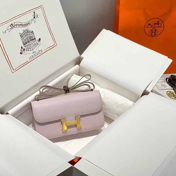 Hermès Constance Elan handbag in Mauve Sylvestre Epsom with Gold Hardware.