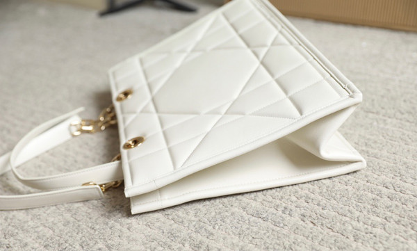 Christian Dior Book Tote Medium Macrocannage Calfskin in Gold Saddle