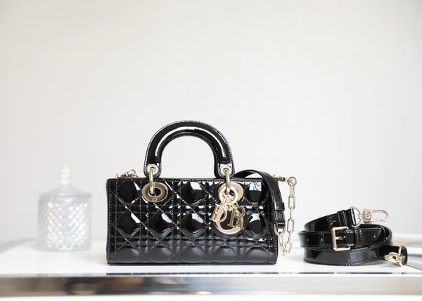 Christian Lady D-Joy Small Bag Patent Cannage Black
