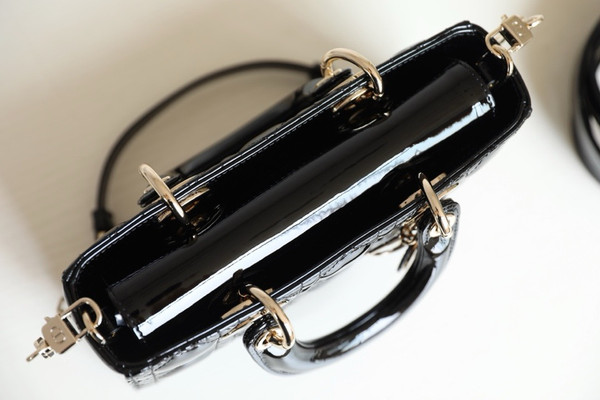 Christian Lady D-Joy Small Bag Patent Cannage Black