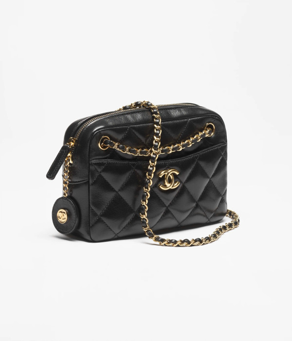 CHANEL FALL-WINTER 2024/25   MINI CAMERA CASE   Shiny Lambskin & Gold-Tone Metal  Black