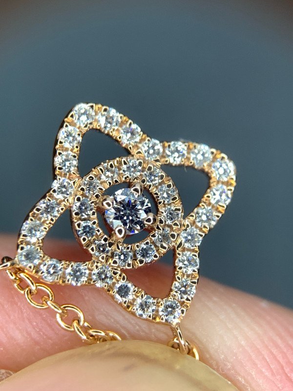 De Beers ENCHANTED LOTUS PENDANT IN ROSE GOLD