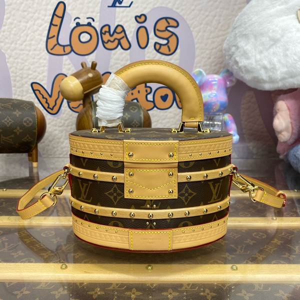 Louis Vuitton M24843 Ellis Bag