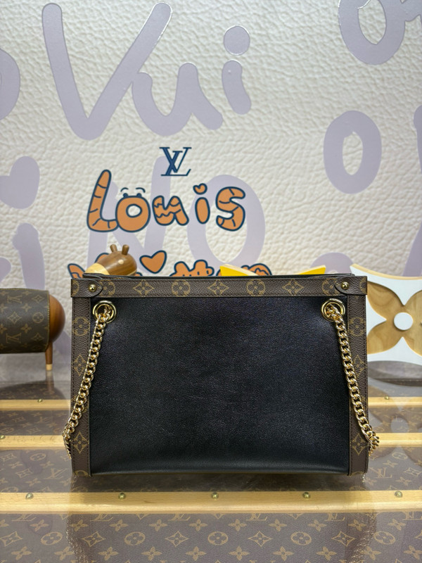 Louis Vuitton M13137 Fashion Show Nova MM Tote Bag