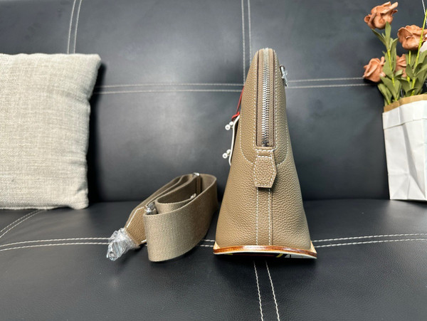 Hermès Hermes Bolide Skate 31 Handbag Etoupe