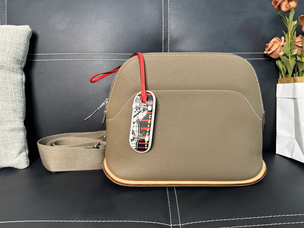 Hermès Hermes Bolide Skate 31 Handbag Etoupe