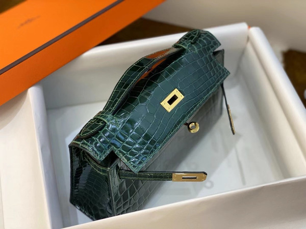 Copy of Hermès Shiny  Bordeaux  Alligator Kelly Pochette Gold Hardware