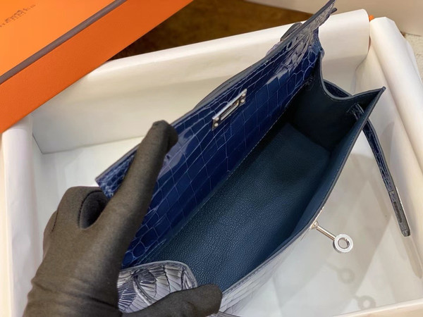 Hermès Shiny Blue Alligator Kelly Pochette Palladium Hardware