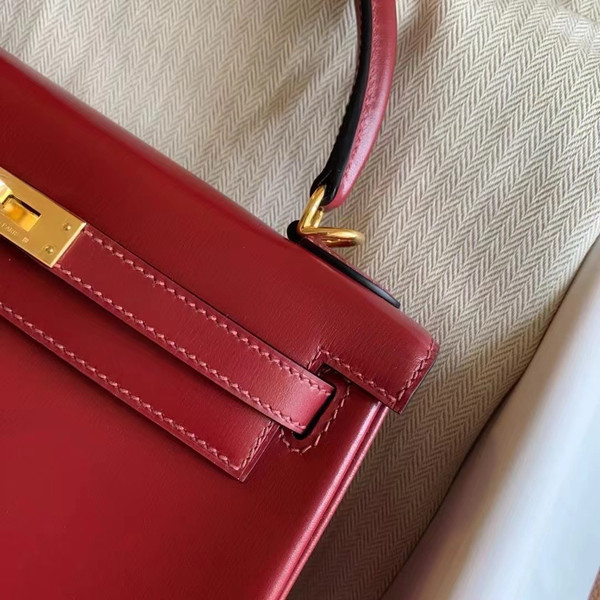 Hermès Red Kelly 25 Box Leather Gold Hardware