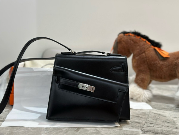Hermes Kelly Sellier 20 en Desordre Black Box Leather