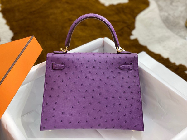 Hermès Kelly 25 Anemone Ostrich With Gold Hardware