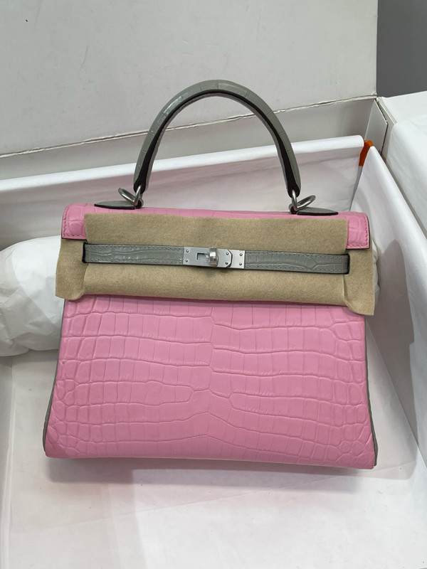 Hermes Special Order Grey/Pink NILOTICUS CROCODILE KELLY 25 WITH PALLADIUM  HARDWARE